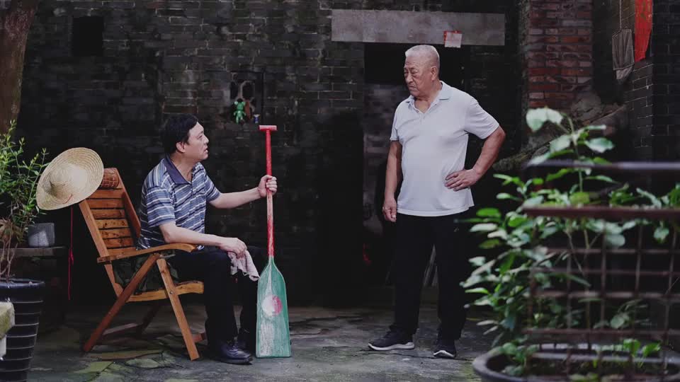 一把旧船桨